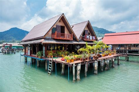 stilts houses